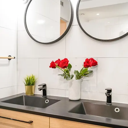 Spacious & Bright Loft Appartement Parijs