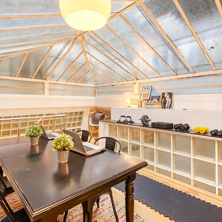 Spacious & Bright Loft Appartement