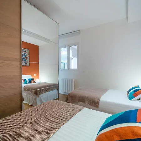 Apartament Loft Familial Au Coeur De Avec Clim, Arcade Et Baby-foot Proche Republique Et Canal St Martin