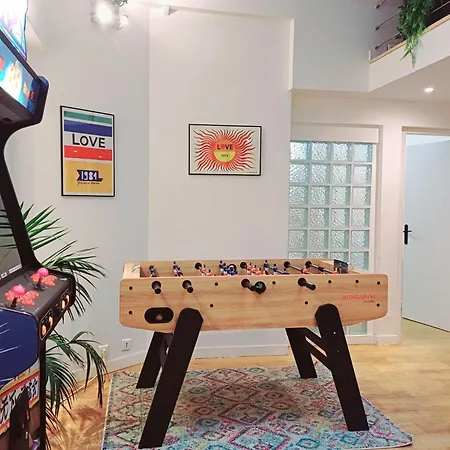 Loft Familial Au Coeur De Avec Clim, Arcade Et Baby-foot Proche Republique Et Canal St Martin Apartament