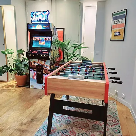 Loft Familial Au Coeur De Avec Clim, Arcade Et Baby-foot Proche Republique Et Canal St Martin * Paryż