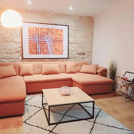 Apartamento Loft Familial Au Coeur De Avec Clim, Arcade Et Baby-foot Proche Republique Et Canal St Martin