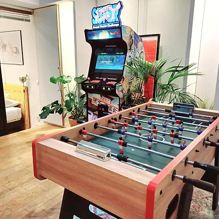 Apartamento Loft Familial Au Coeur De Avec Clim, Arcade Et Baby-foot Proche Republique Et Canal St Martin Paris